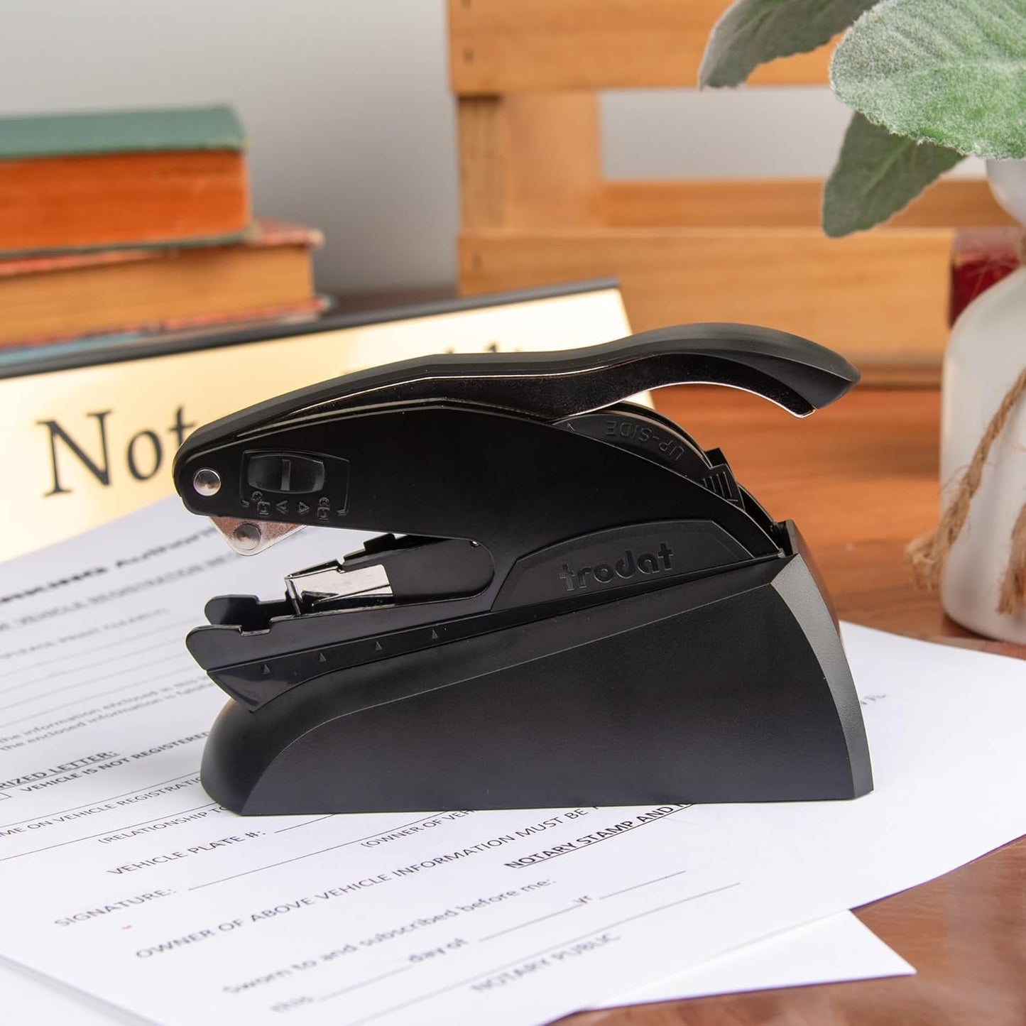 Wisconsin Round Notary Embosser | Official State Embosser | Official Seals | Meets State Specifications (Wisconsin, Round Embosser)