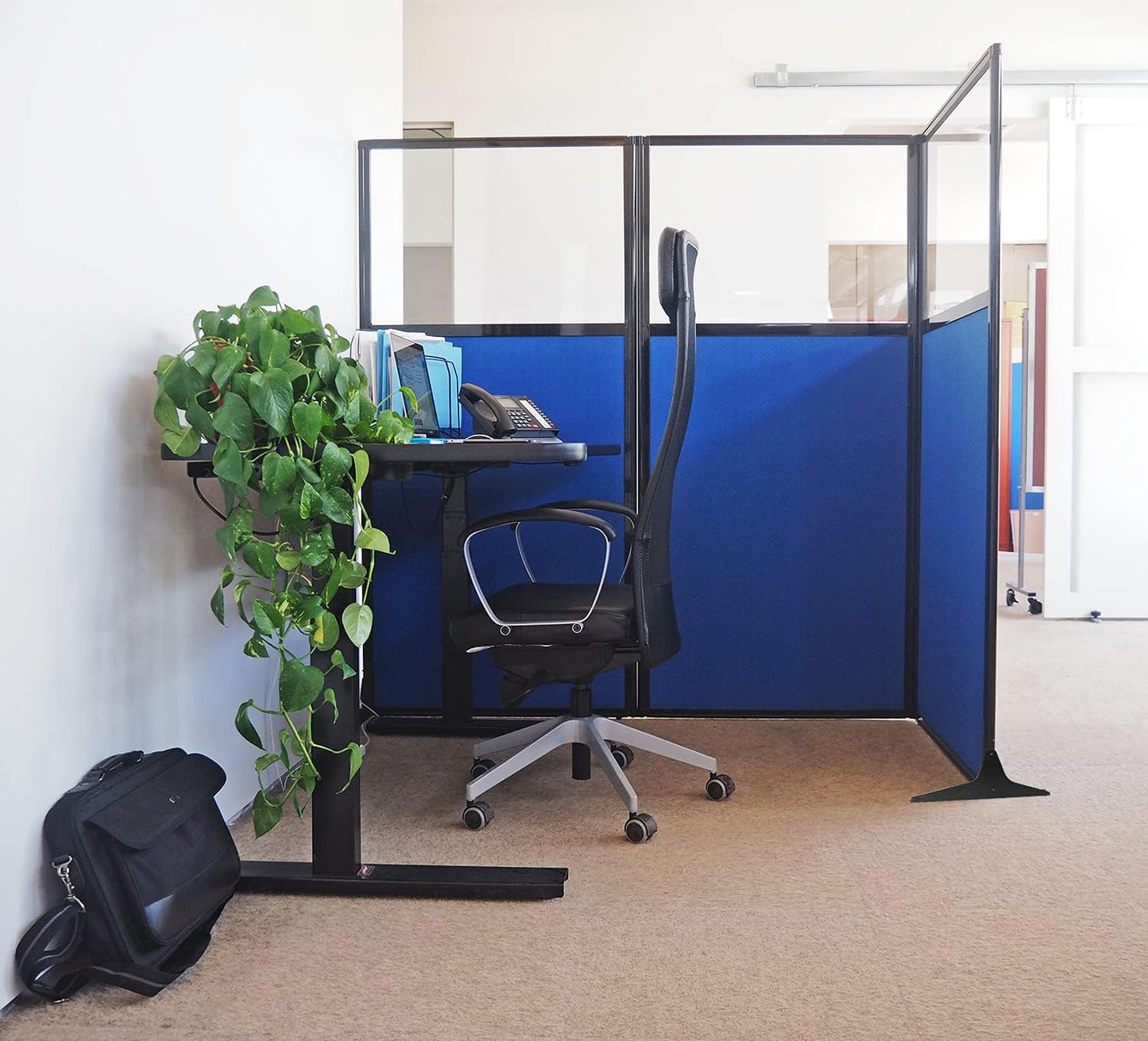 Versare Workstation Partition | Portable Wall Divider | Modern Office Cubicle | Free Standing Privacy Screen | Flexible Work Space | 99" x 70" Charcoal Gray Fabric Panels